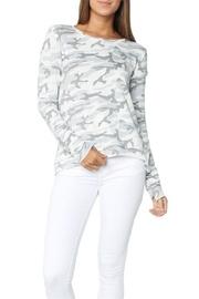  Ezra Holes Top
