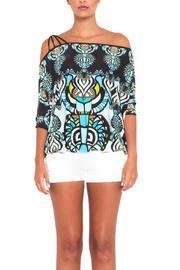 Nina Abstract Top
