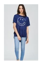  Smiley Face T-shirt