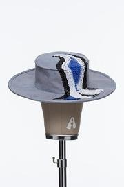  Lucky Wave Hat