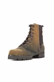  Barbara Boots