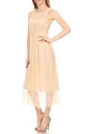  Vintage Cream Lace