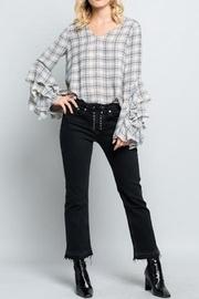  Ruffled-sleeve Plaid Top