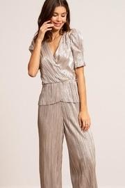  Bianca Metallic Top