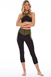  Runaway Jungle Capri