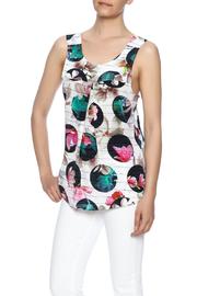  Faux-brick Flower Tank
