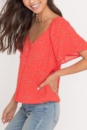  Flutter-sleeve Polka-dot Top