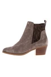 Chelase Style Suede Bootie