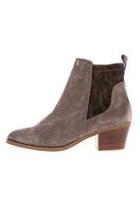  Chelase Style Suede Bootie