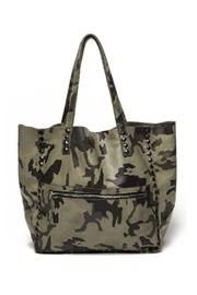  Miley Camo Tote