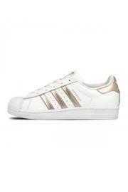  Superstar Shoes