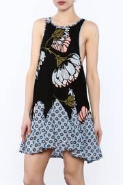  Black Sleeveless Swing Dress