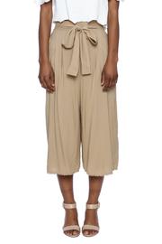  Front Tie Capri