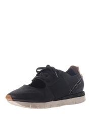  Fashionable Athletic Sneaker