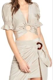  Circle Detail Crop-top