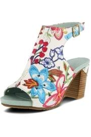  Flower Embroidered Sandal