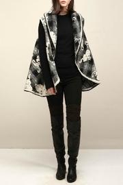  Floral Embossed Shawl/vest