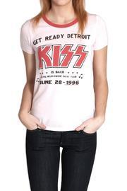  Kiss Ringer Tee