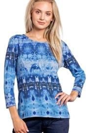  Abstract High-lo Top
