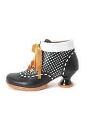  Investigator Bootie