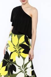 Black One-shoulder Top