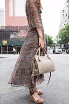  Sydney Tote
