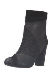  Skulk Bootie