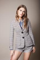  Modern Checkered Blazer