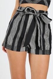  West Coast Textured-shorts