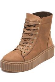  Riva Sneaker