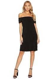  Avery Bare-shoulder Dress