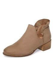  Renowned Bootie
