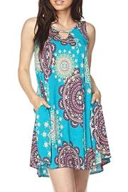  Sleeveless Geo Tunic