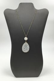  Light-shimmer Bead Necklace