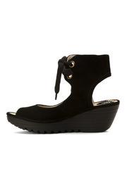  Yaffa Lace-up Wedge