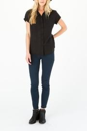  Bea Black Top