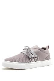  Moira Sneaker