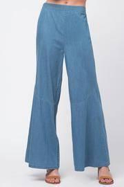  Bottom Flare Detail Pants