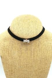  Bella Choker