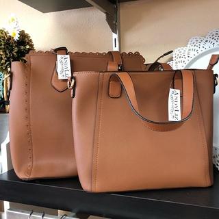 Tan Purse