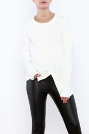  Pointed Bottom Sweater