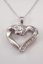 Diamond Heart Pendant, Chain 18