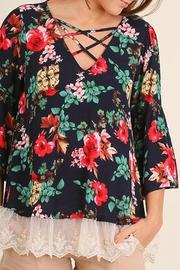  Lace-hem Top