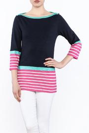  Stripe Sleeve Tee