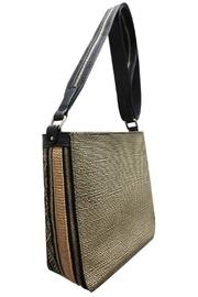  Zipper Detail Tote