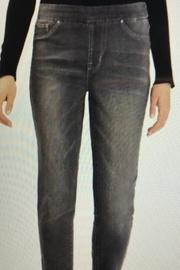  Jegging With Curved Hem