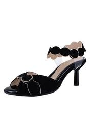  Beautifeel Shelby Sandals