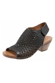  Bueno Lacey Sandals
