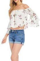  Floral Off The Shoulder Crop Top