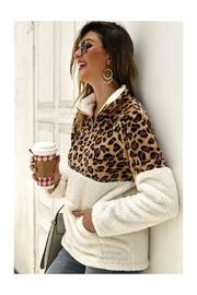  Fleece Pullover Top